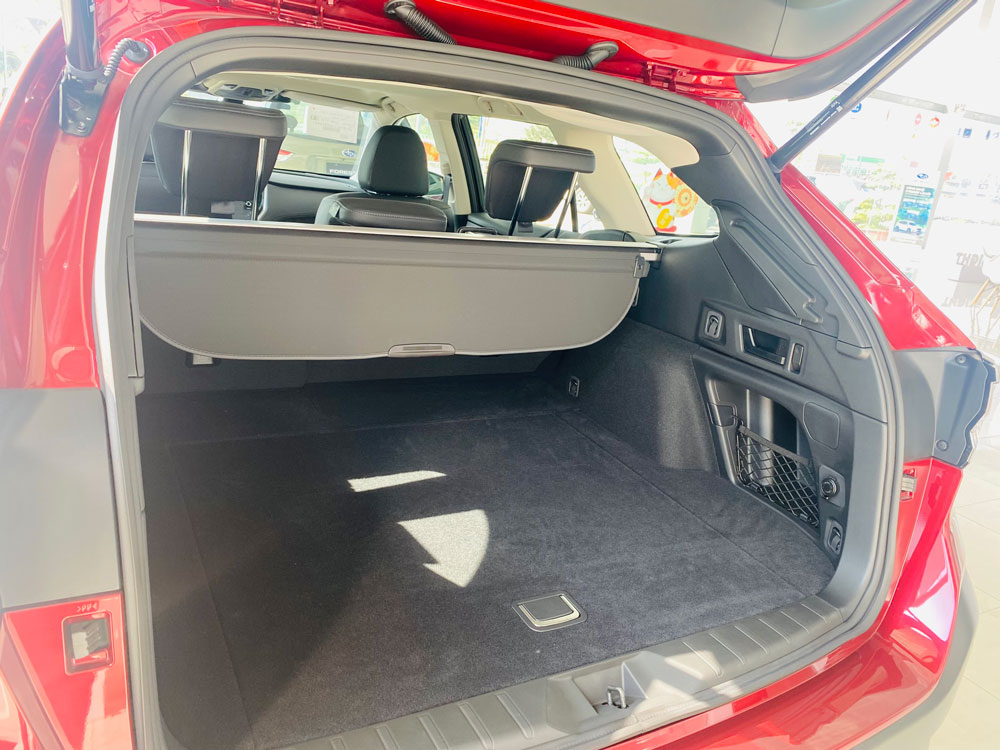 khoang hanh lý xe Subaru Outback 2.5I-T EyeSight