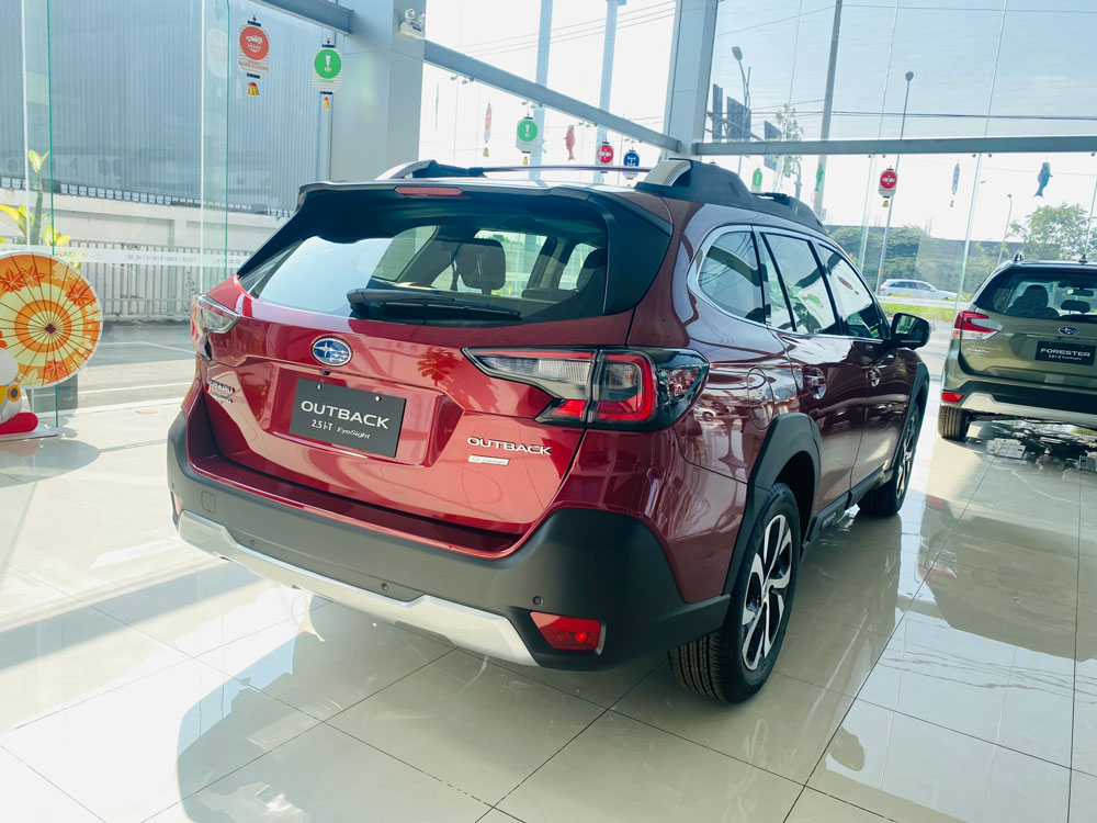 thiet ke phan duoi xe Subaru Outback 2.5I-T EyeSight