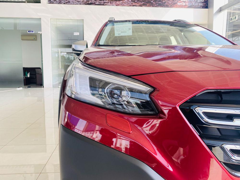 den pha LED xe Subaru Outback 2.5I-T EyeSight